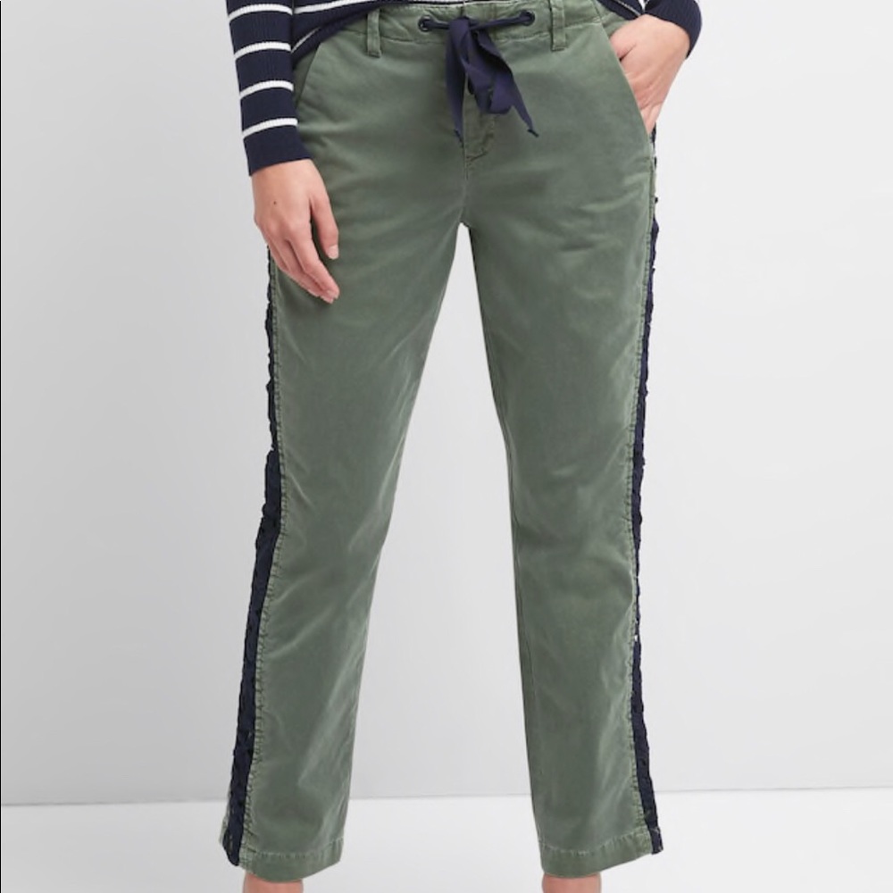 NTW- GAP high rise girlfriend chinos